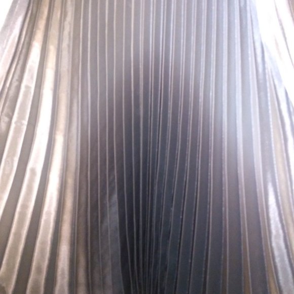 Laura Evening Gown, size 4 Women's - Picture 3 of 4